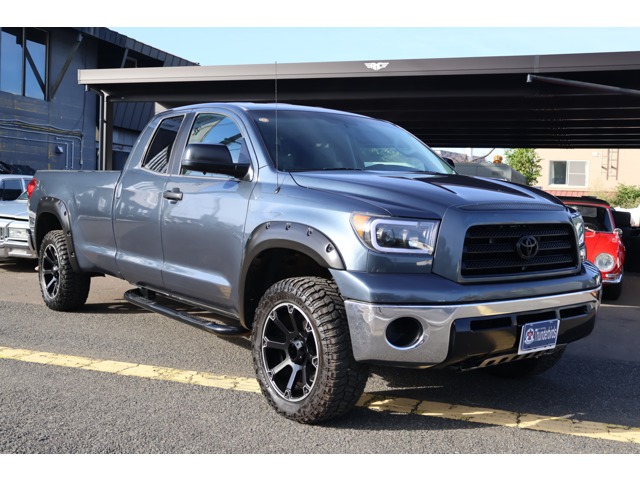 Toyota Tundra 1