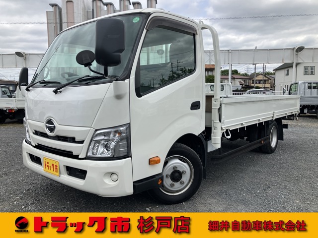 Hino Dutro 1