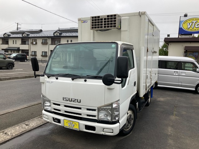 Isuzu Elf 1