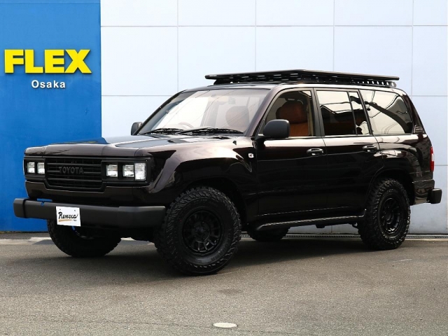 Toyota Land Cruiser 100 2