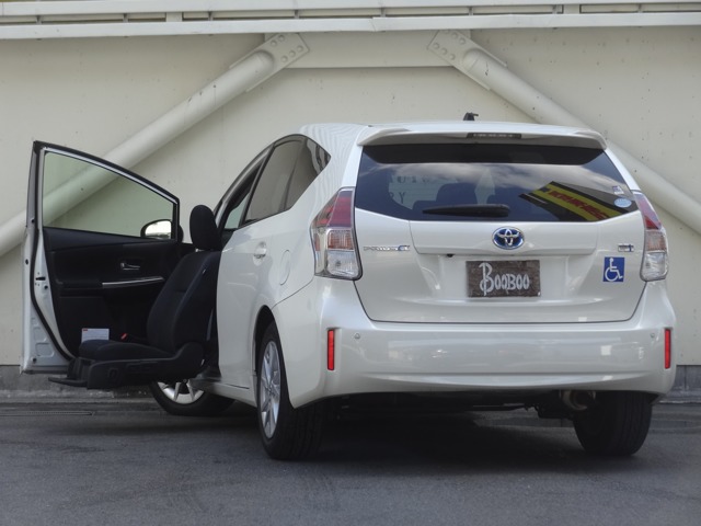 Toyota Prius α 1