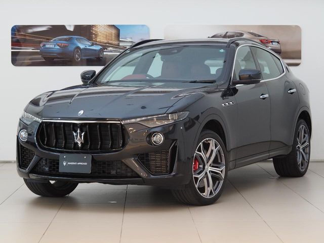 Maserati Levante 1