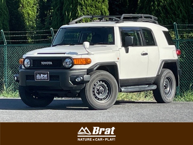 Toyota FJ Cruiser 2