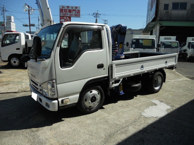 Isuzu Elf 2