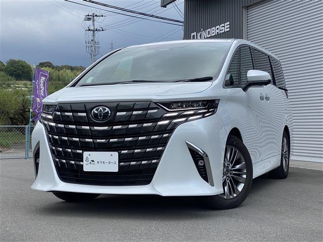 Toyota Alphard 1