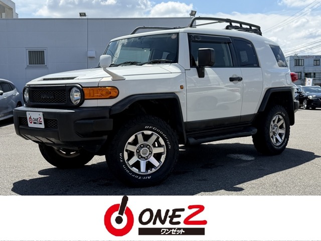 Toyota FJ Cruiser 2