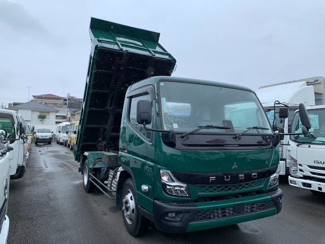 Mitsubishi Fuso Canter 1