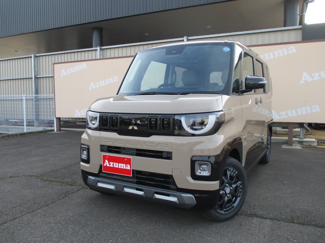 Mitsubishi Delica Mini 1