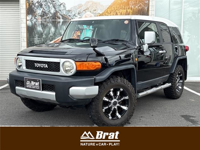 Toyota FJ Cruiser 2