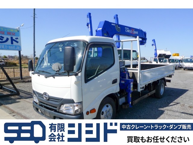 Hino Dutro 1