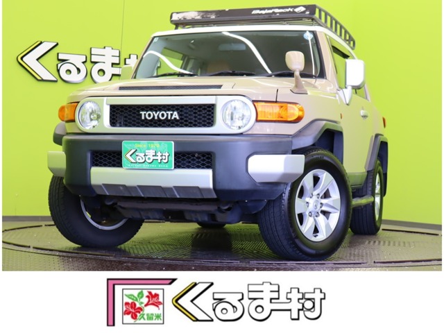 Toyota FJ Cruiser 2