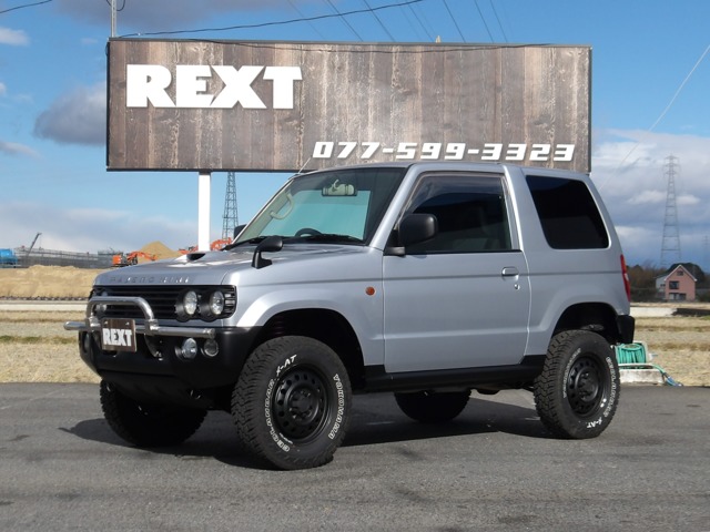 Mitsubishi Pajero Mini 1