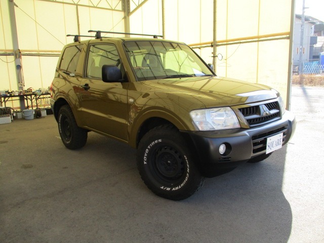 Mitsubishi Pajero 1