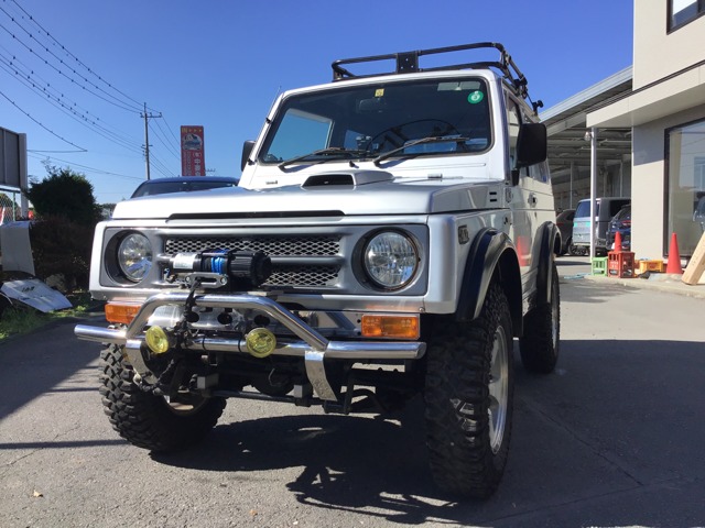 Suzuki Jimny 1