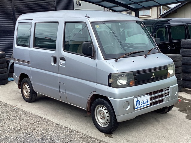 Mitsubishi Minicab Van 1