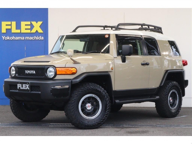 Toyota FJ Cruiser 2