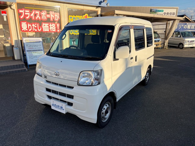 Daihatsu Hijet Cargo 2