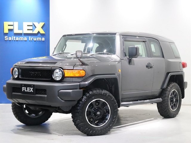 Toyota FJ Cruiser 2