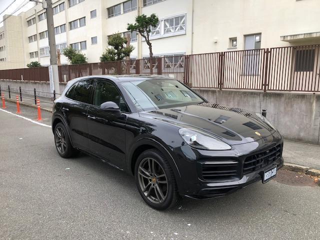 Porsche Cayenne 1