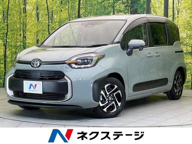 Toyota Sienta 1