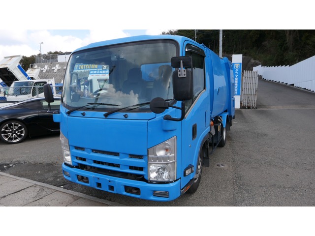 Isuzu Elf 1