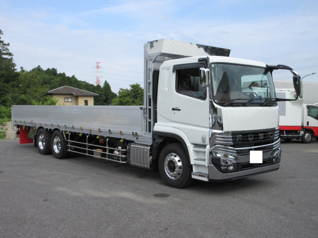 Mitsubishi Fuso Super Great 1