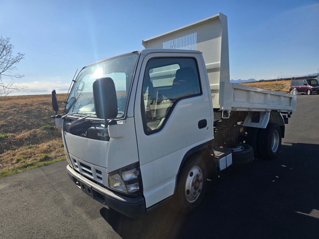 Isuzu Elf 1