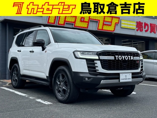 Toyota Land Cruiser 300 2