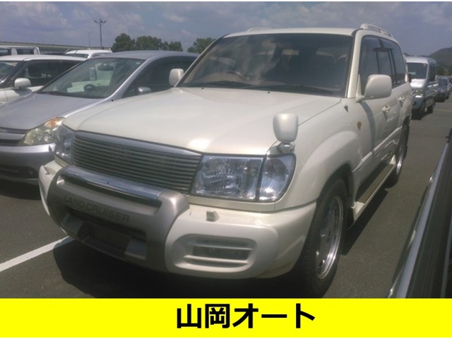 Toyota Land Cruiser 100 2