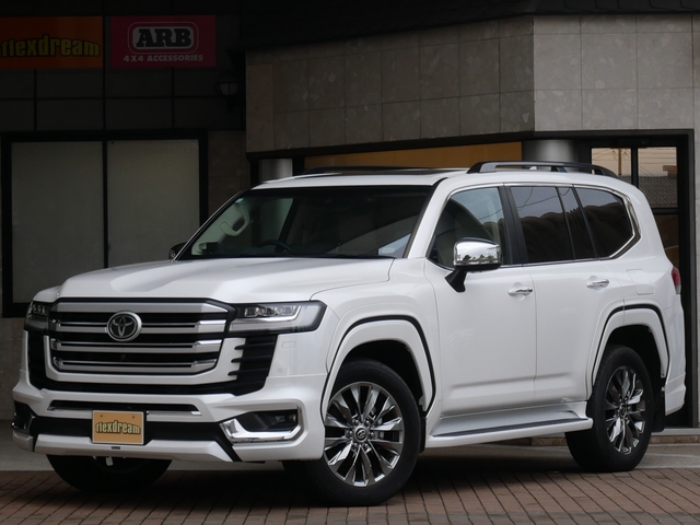 Toyota Land Cruiser 300 2