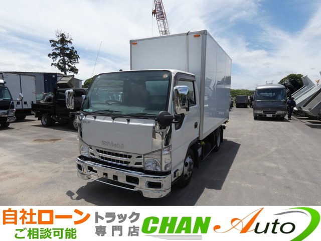 Isuzu Elf 1