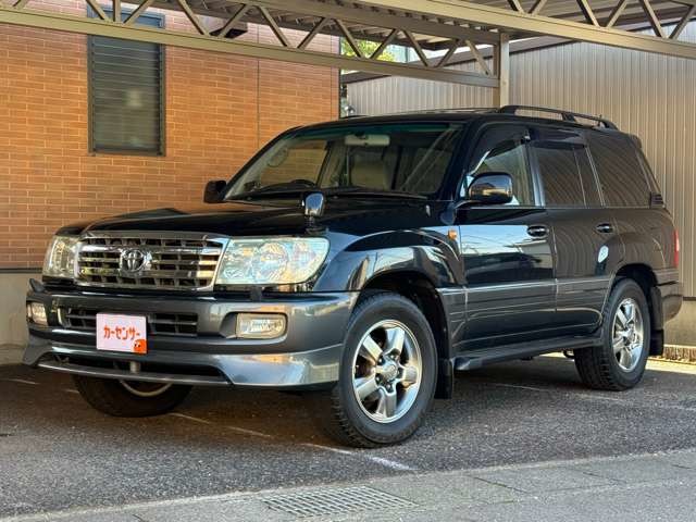 Toyota Land Cruiser 100 2