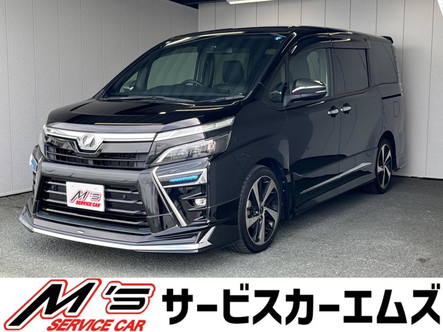 Toyota Voxy 1