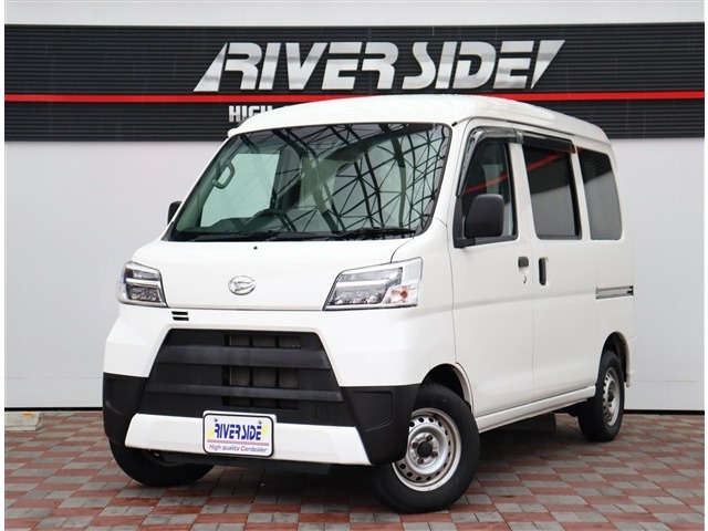 Daihatsu Hijet Cargo 1