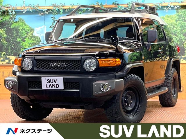 Toyota FJ Cruiser 2