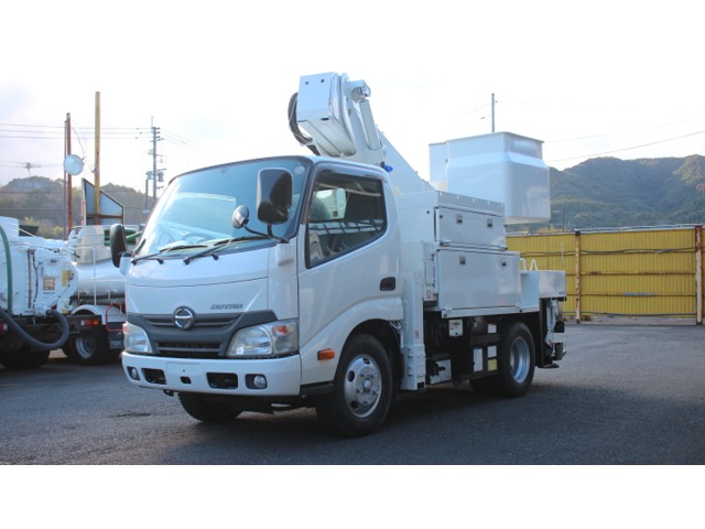 Hino Dutro 1