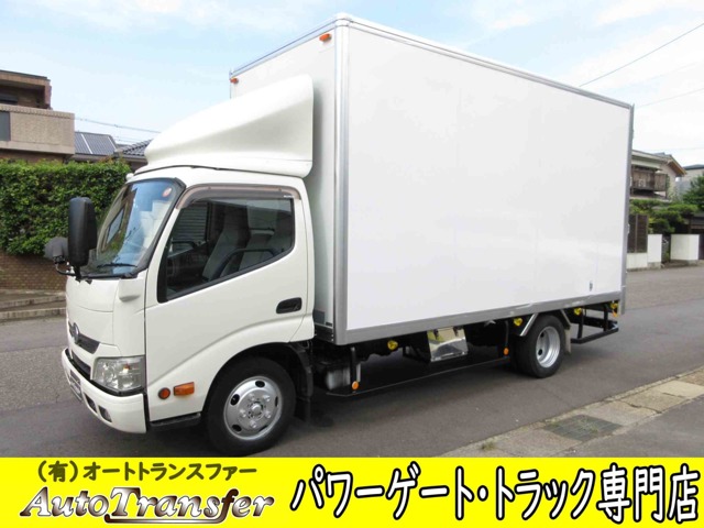 Hino Dutro 1
