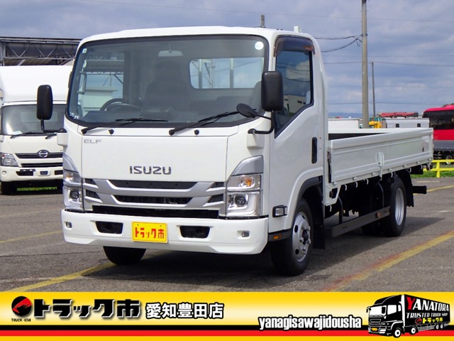 2022 Isuzu Elf