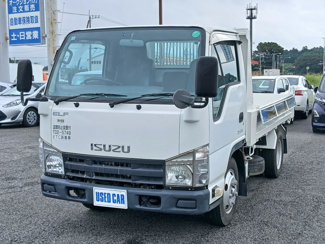 Isuzu Elf 1