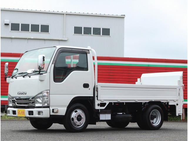 2020 Isuzu Elf