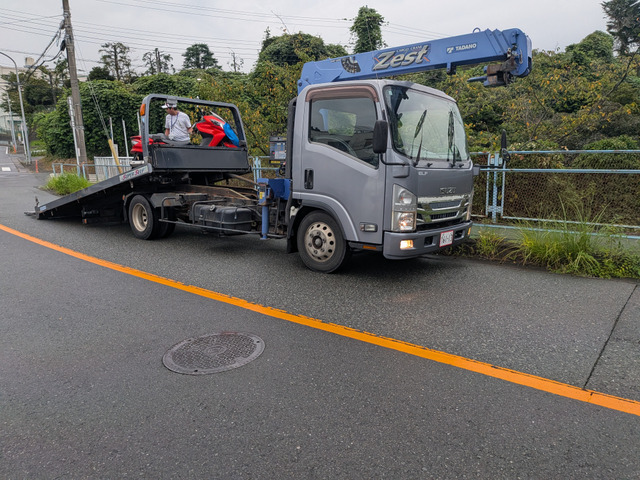 2016 Isuzu Elf