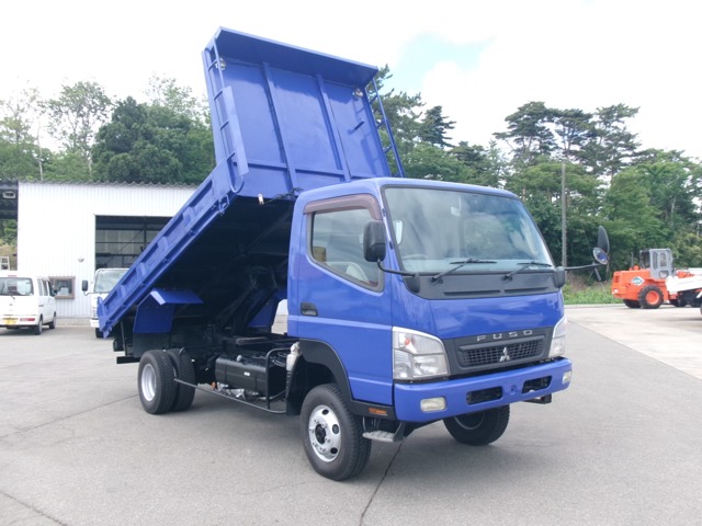 Mitsubishi Fuso Canter 1