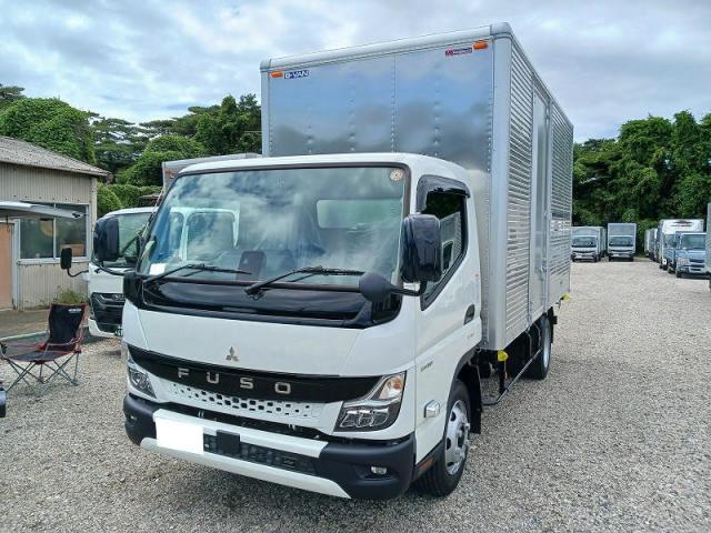 Mitsubishi Fuso Canter 1