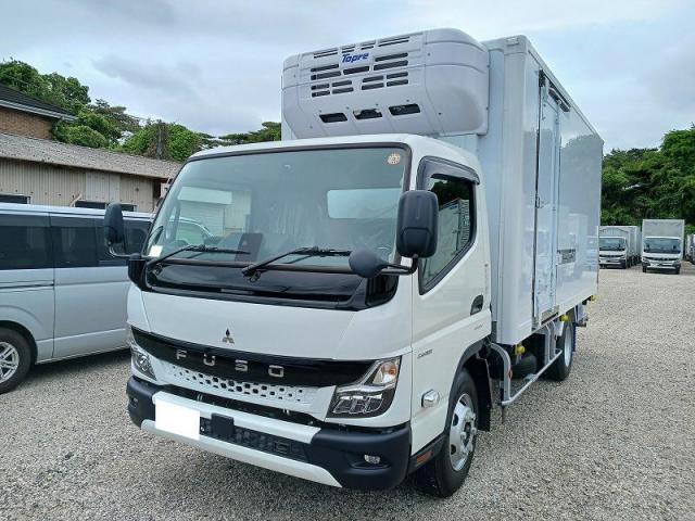 Mitsubishi Fuso Canter 1