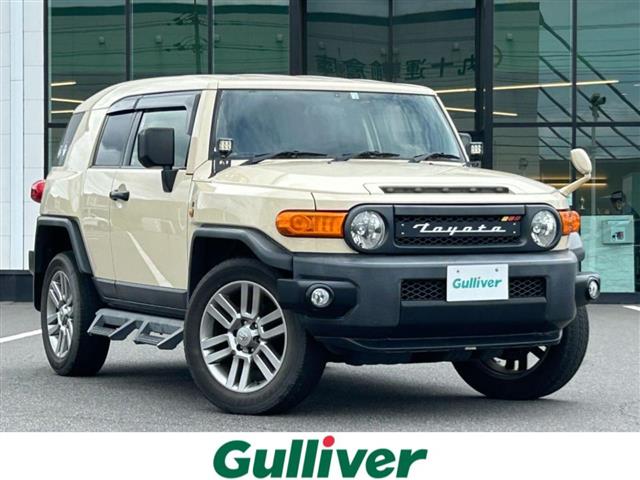 Toyota FJ Cruiser 2