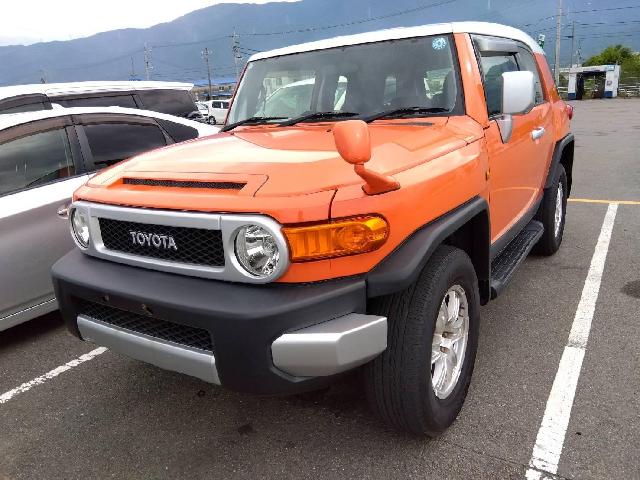 Toyota FJ Cruiser 2