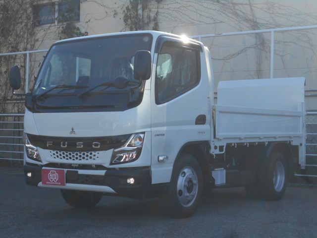 Mitsubishi Fuso Canter 1