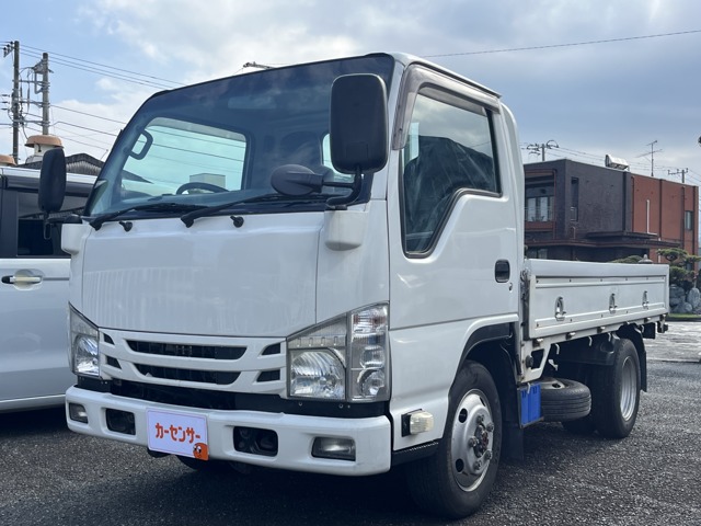 2018 Isuzu Elf