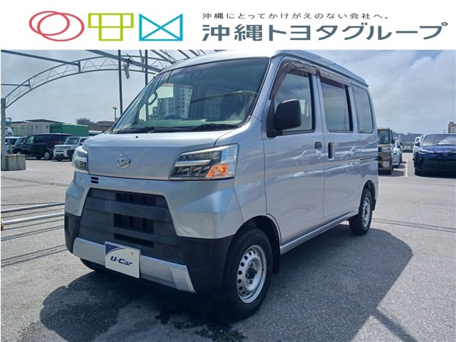 Daihatsu Hijet Cargo 1