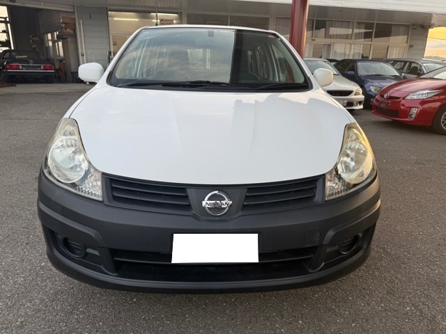 Nissan AD 1